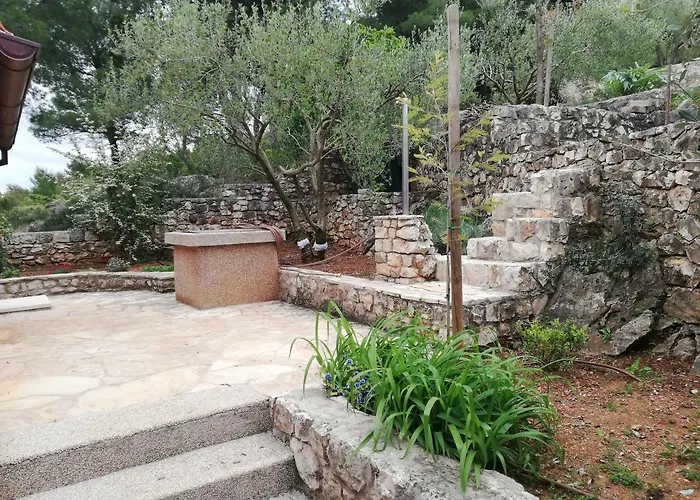 Holiday home Kuca Za Odmor Pecilovo Vinisce