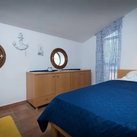 Kuca Za Odmor Pecilovo Semesterbostad Vinišće